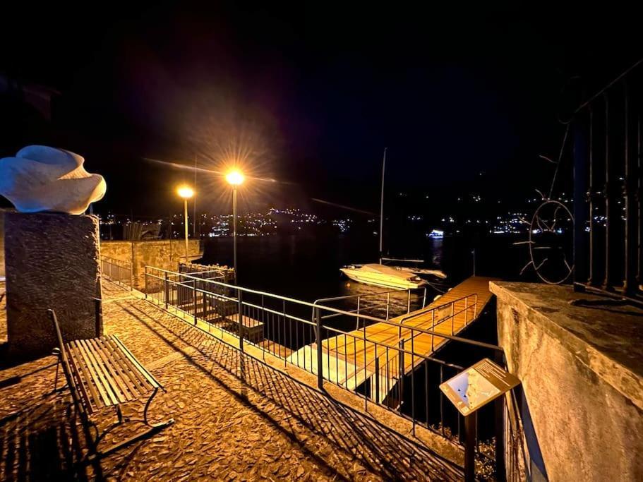 Romantic Home Stone With Amazing View Lake Of Como And Oleandra ลาโญ ภายนอก รูปภาพ