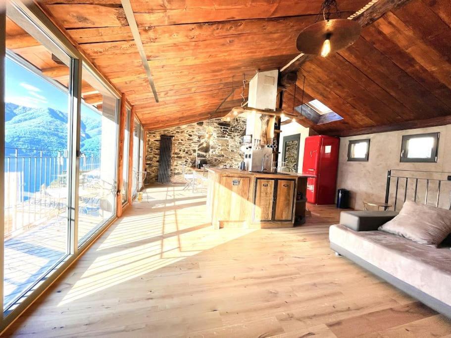 Romantic Home Stone With Amazing View Lake Of Como And Oleandra ลาโญ ภายนอก รูปภาพ