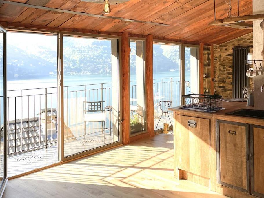 Romantic Home Stone With Amazing View Lake Of Como And Oleandra ลาโญ ภายนอก รูปภาพ