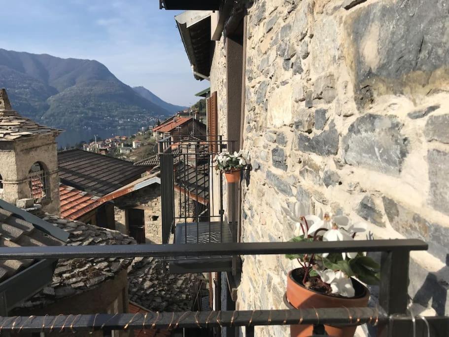 Romantic Home Stone With Amazing View Lake Of Como And Oleandra ลาโญ ภายนอก รูปภาพ