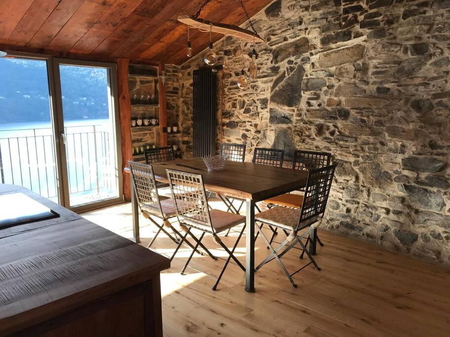 Romantic Home Stone With Amazing View Lake Of Como And Oleandra ลาโญ ภายนอก รูปภาพ