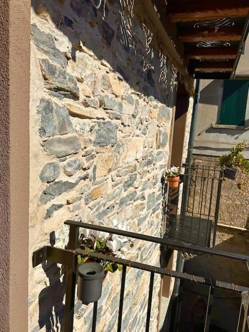 Romantic Home Stone With Amazing View Lake Of Como And Oleandra ลาโญ ภายนอก รูปภาพ