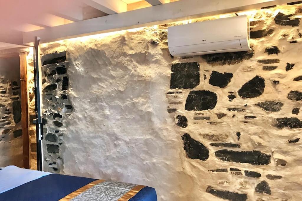 Romantic Home Stone With Amazing View Lake Of Como And Oleandra ลาโญ ภายนอก รูปภาพ